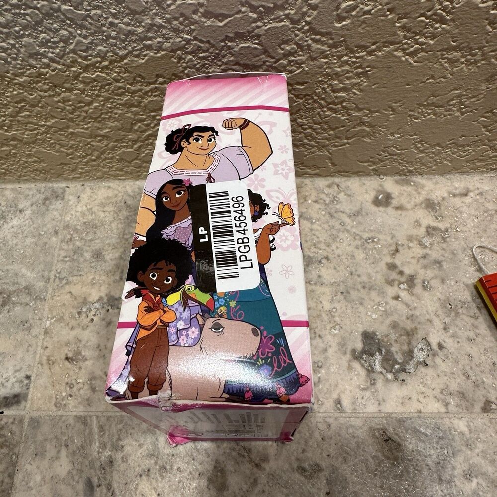 Real Littles Disney ENCANTO Mini journal with surprises NEW 50 Pages Clip Pen - Picture 2 of 6